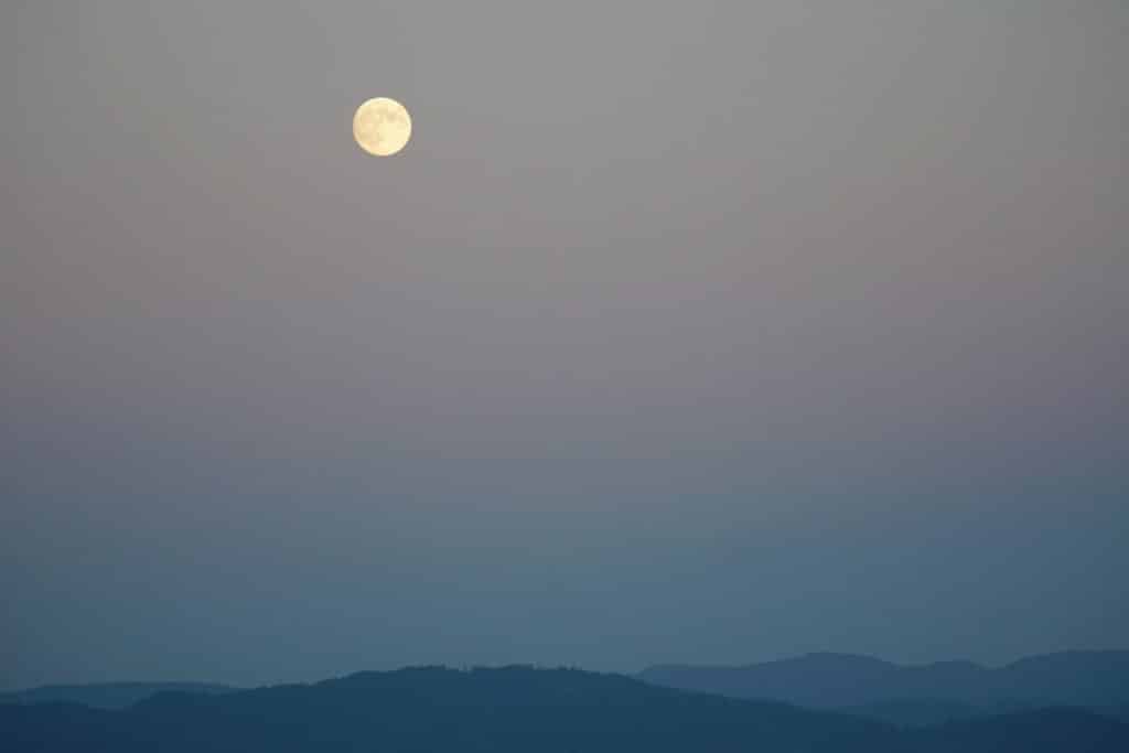 Lune depuis la Weisstannenturm à Kehl