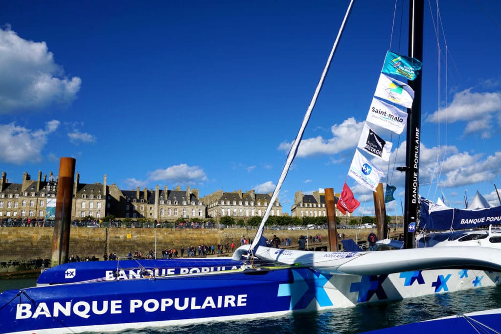 Maxi Trimaran Banque Populaire IX à Saint-Malo