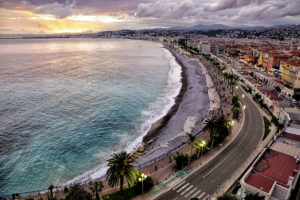 Coucher de soleil sur la promenade des anglais à Nice