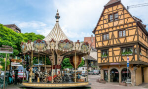 En 1794, un bonnet phrygien coiffe la cathédrale de Strasbourg