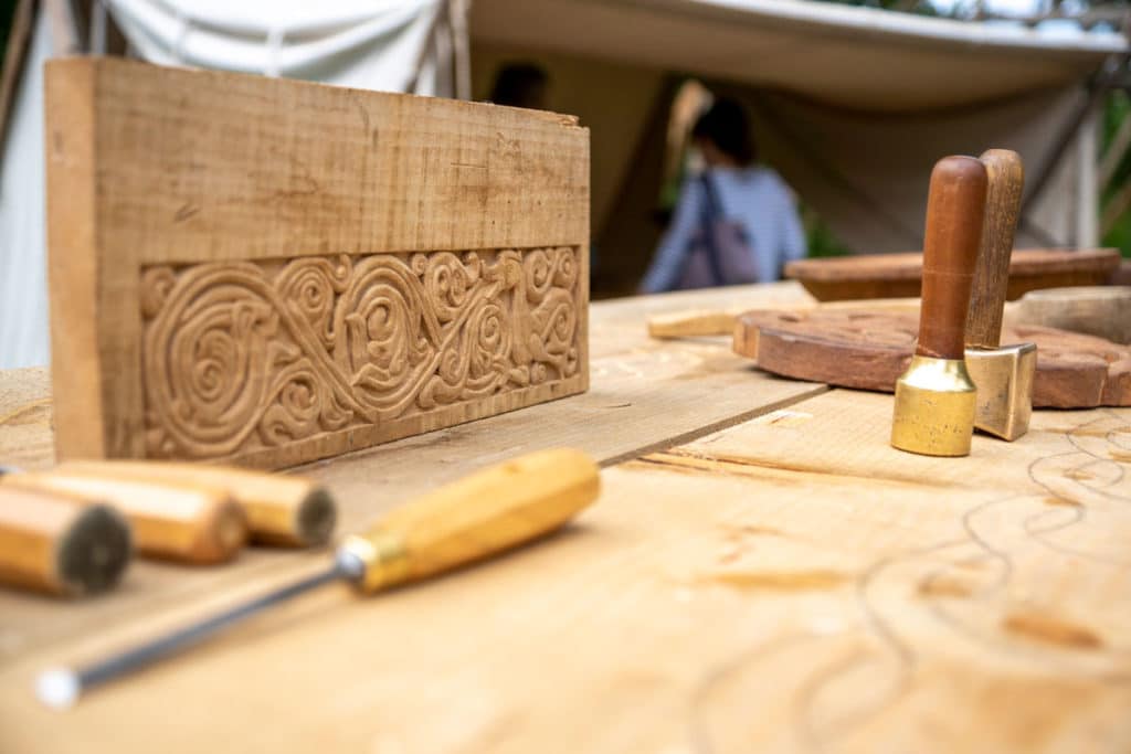 Travail du bois à Ornavik