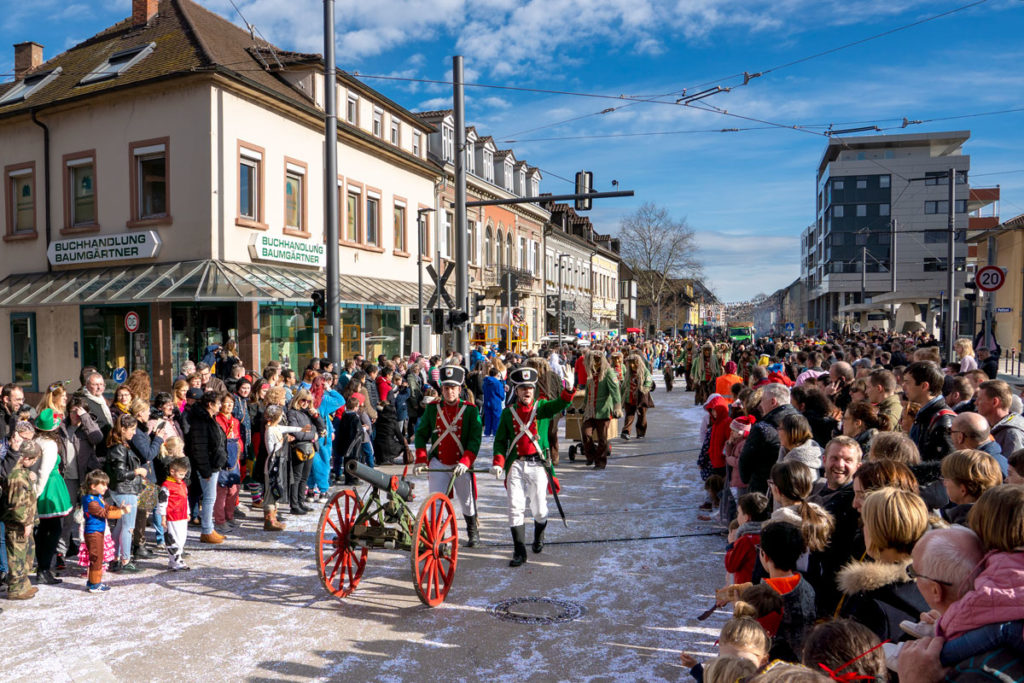 Troupe qui défile au carnaval de Kehl