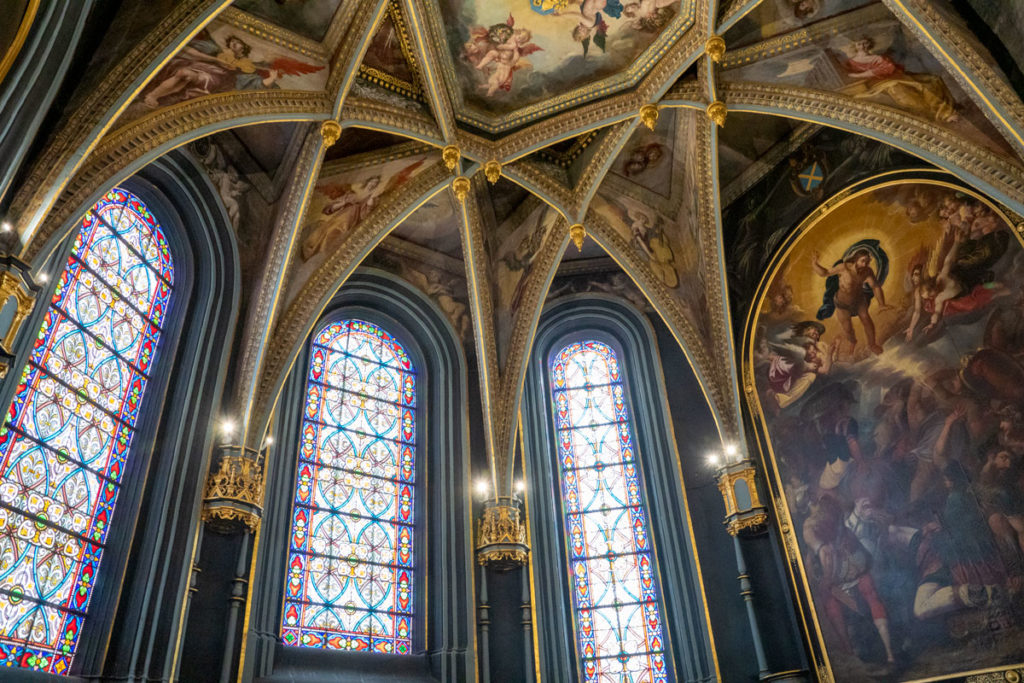 Peintures murales de la chapelle palatiale de Bayeux