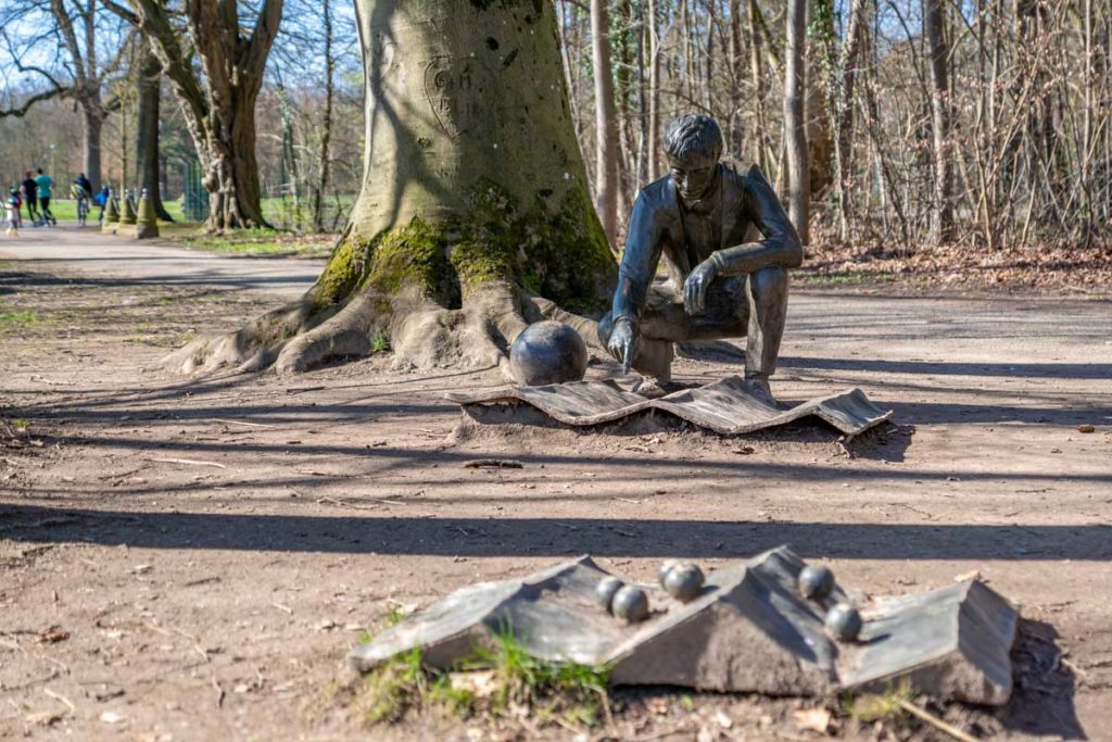 Genius Loci, oeuvre d'art dans le parc de Pourtalès