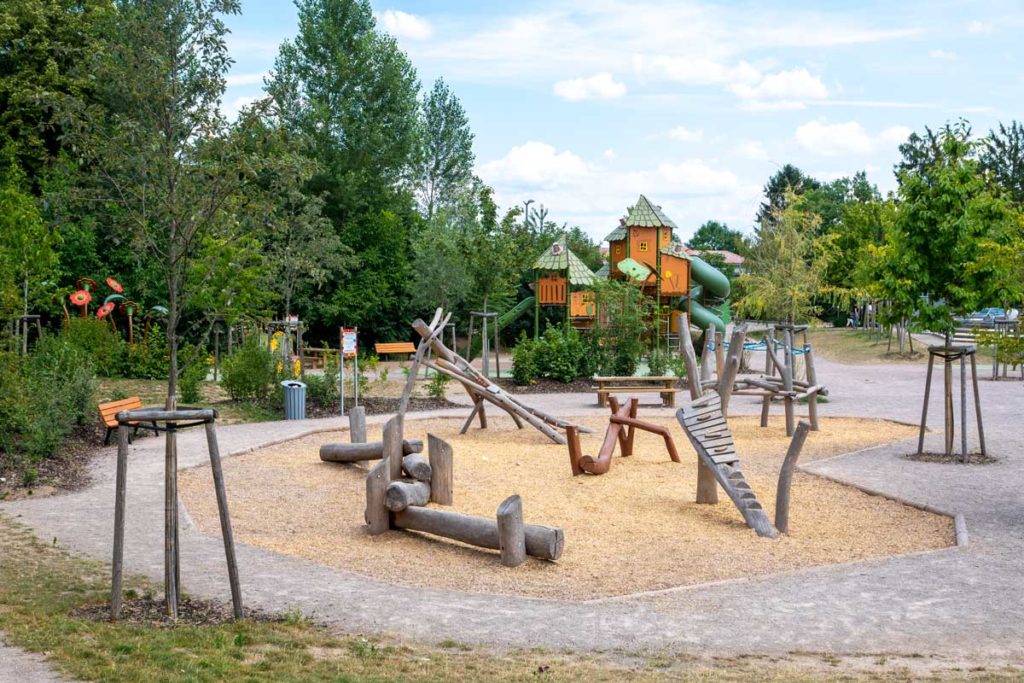 Aire de jeux pour enfants au parc Friedel à Illkirch