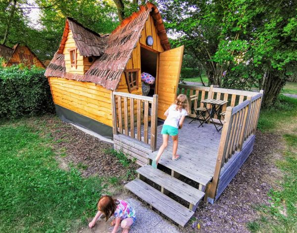 Camping de Mulhouse : Nuit insolite dans une cabane