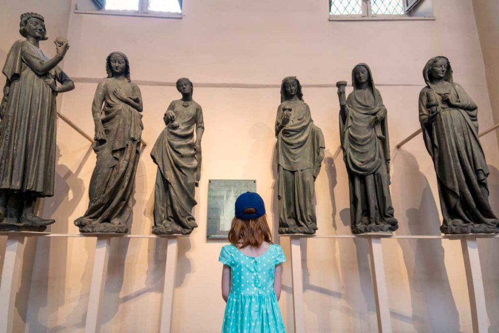 Visite du Musée de l'Oeuvre Notre Dame avec enfant