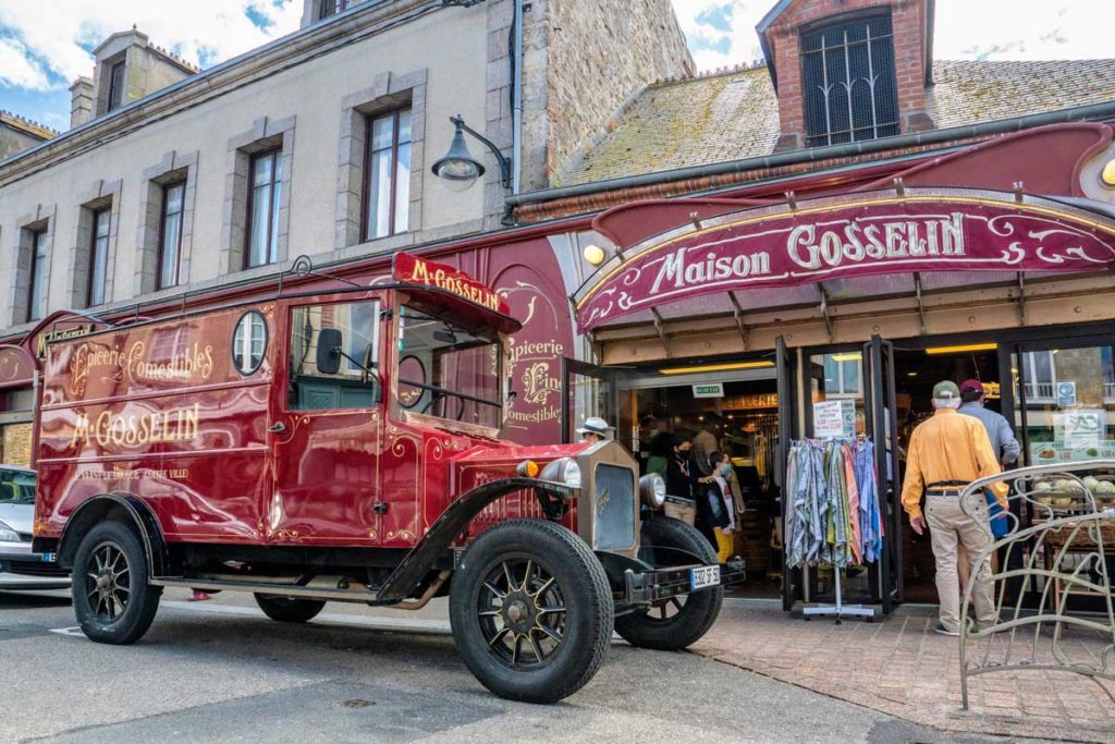 Magasin de la maison Gosselin à Saint-Vaast-la-Hougue