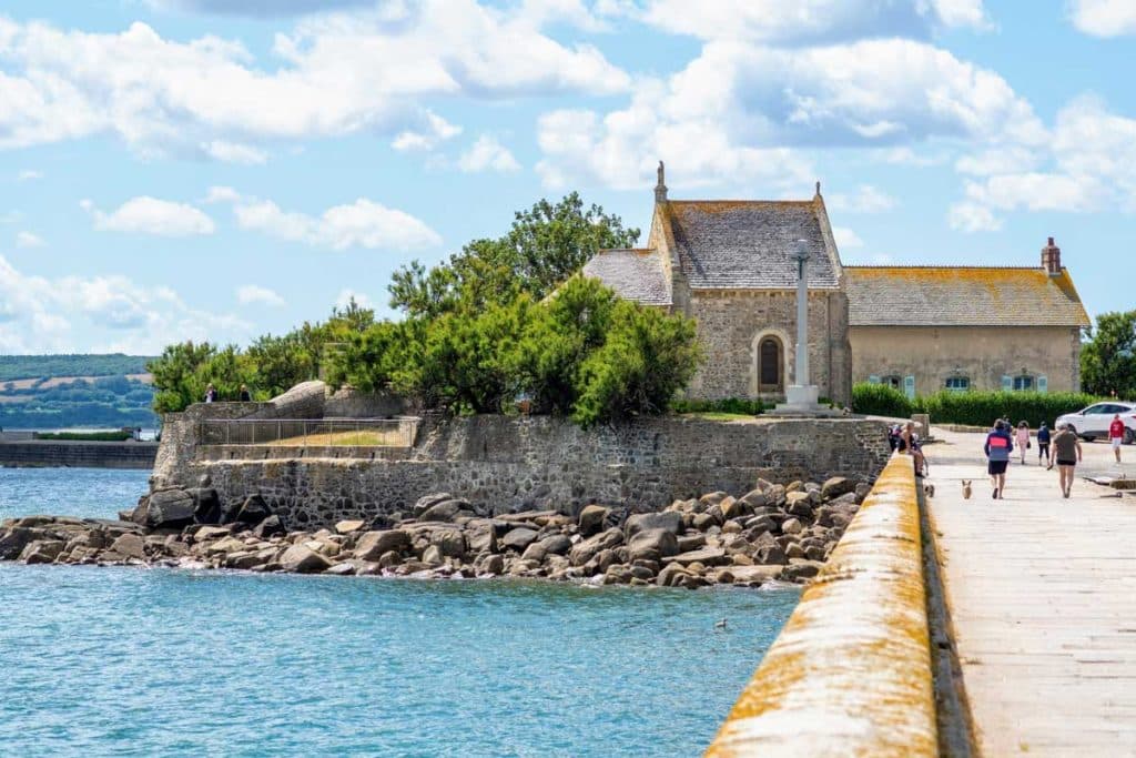 La chapelle des marins de Saint-Vaast-la-Hougue