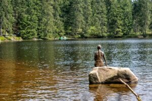 La petite sirène veille sur le Mummelsee