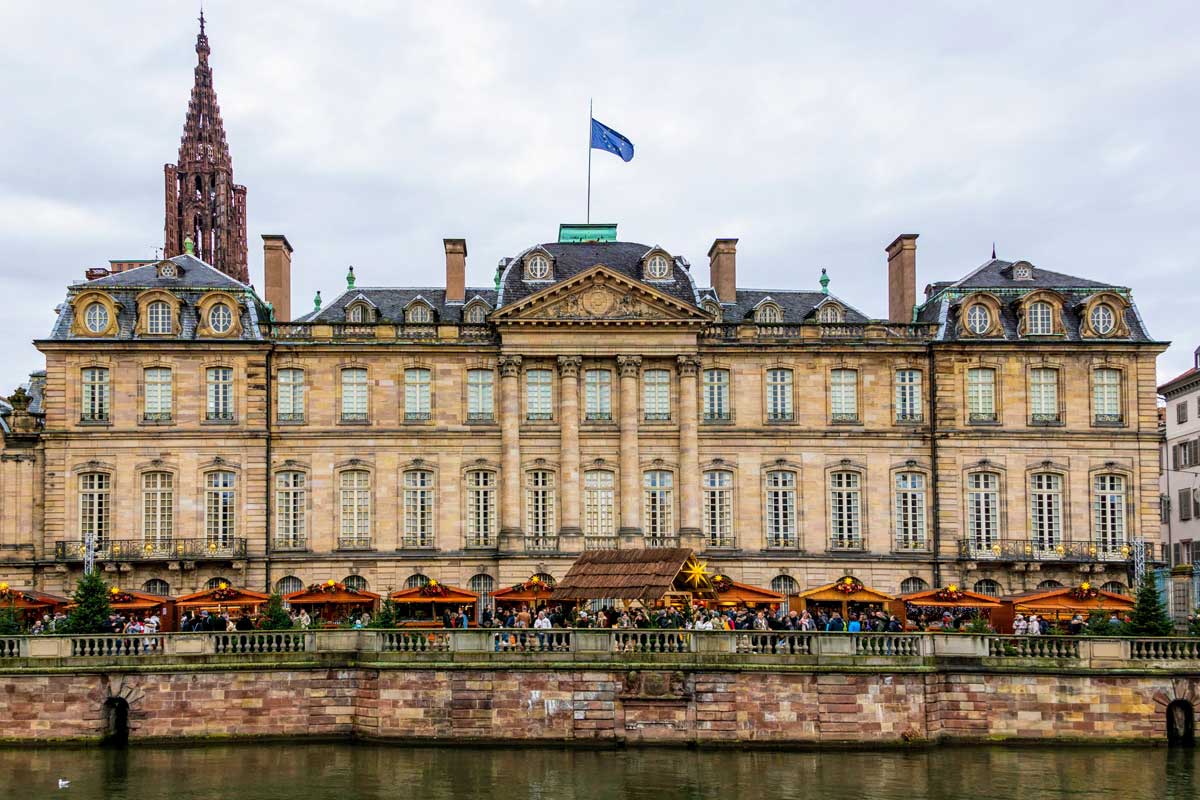 Le Palais Rohan de Strasbourg : un joyau architectural et culturel - Cotad