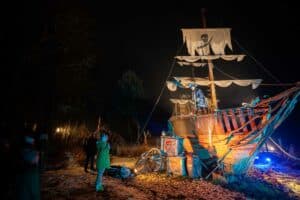 Le capitaine Crochet dans le parc de Wesserling