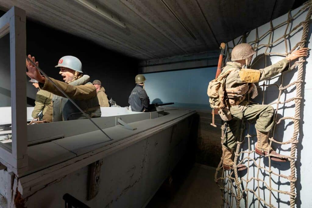 On embarque dans une barque du débarquement