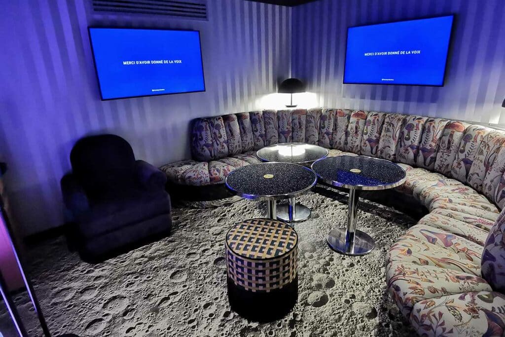 Salon de karaoké du Mama Shelter Dijon