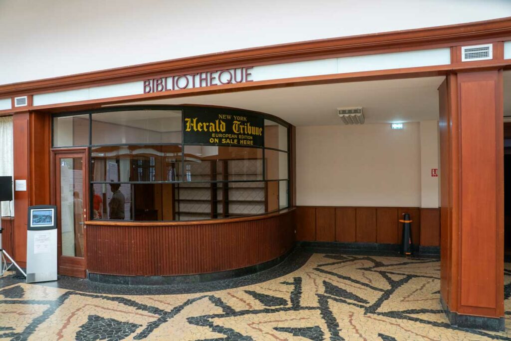 salle d'embarquement de la cité de la mer